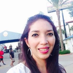 Meet your Posher, Ligia